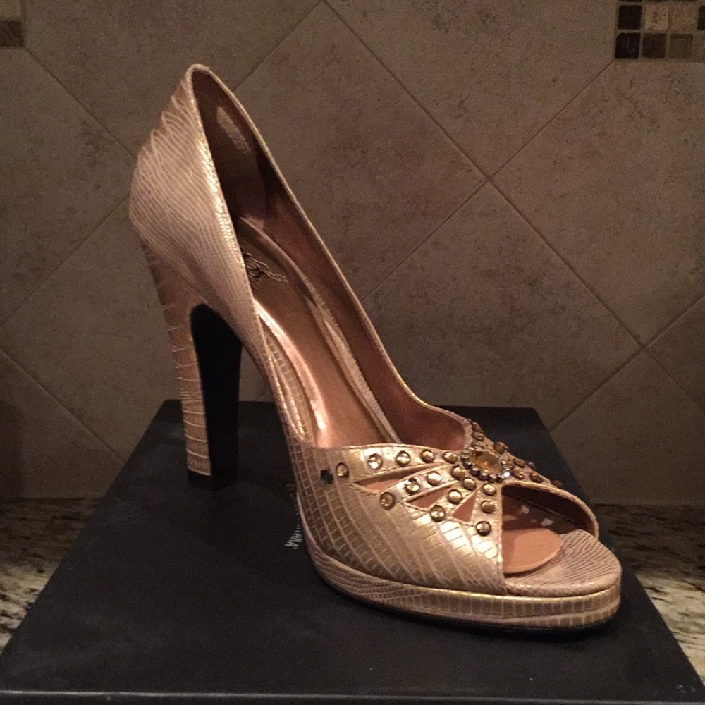 Carlos Santana Bronze Heels
